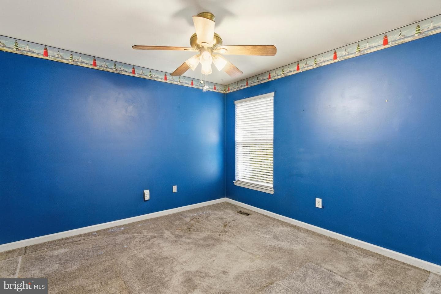 395 Enfield Road photo 32