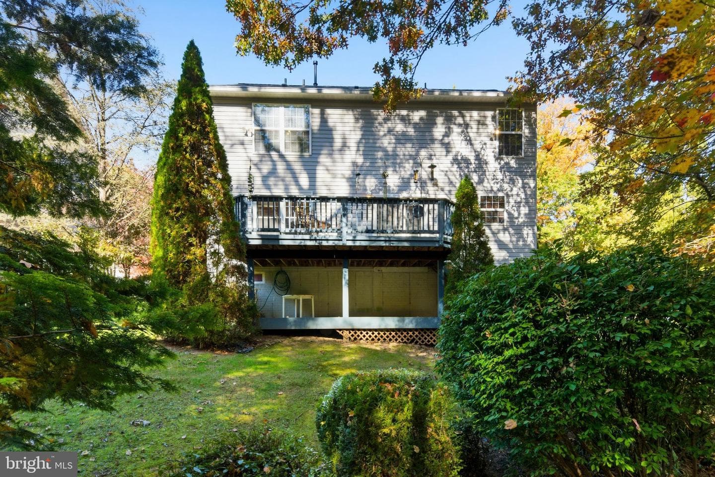 395 Enfield Road photo 42