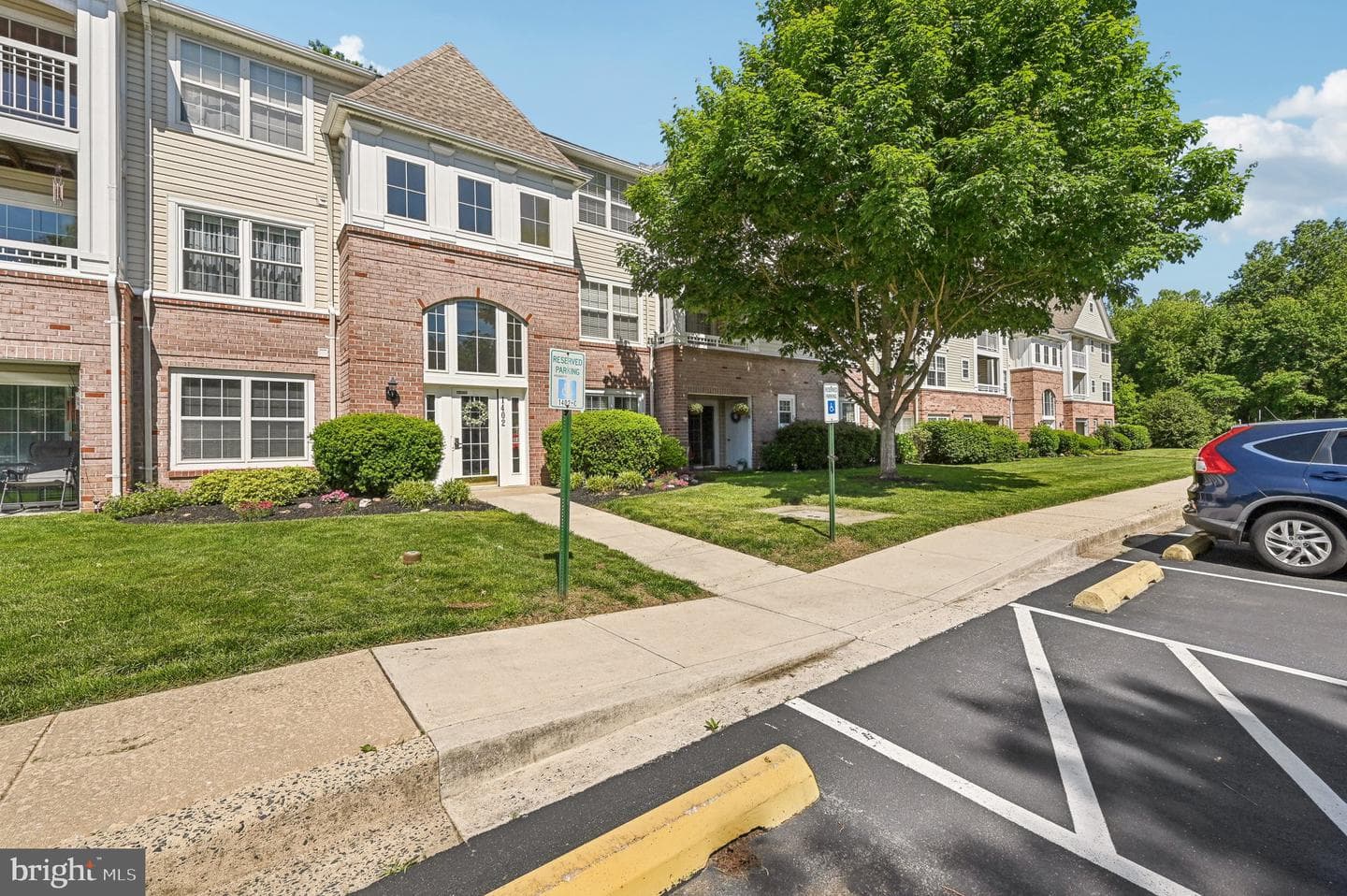 1402 Bonnett Place #131 photo 2