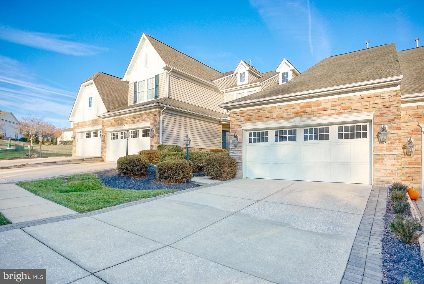 513 Majestic Prince Circle photo 2