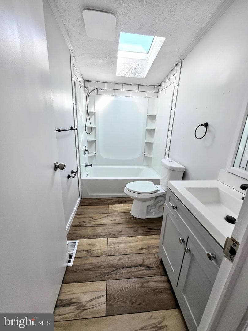 225 Poclain Drive photo 7
