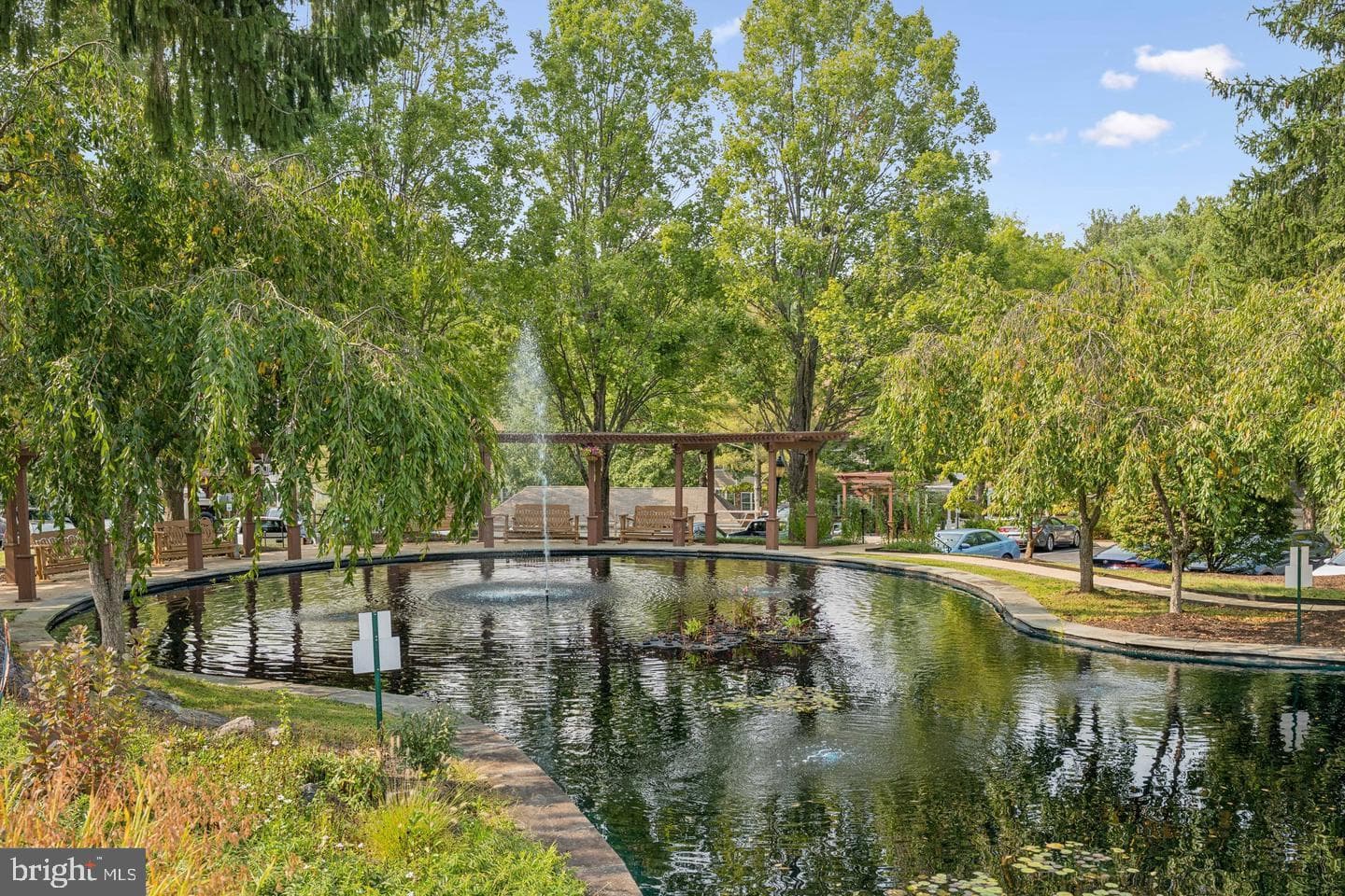 606 Squire Lane #606-A photo 33