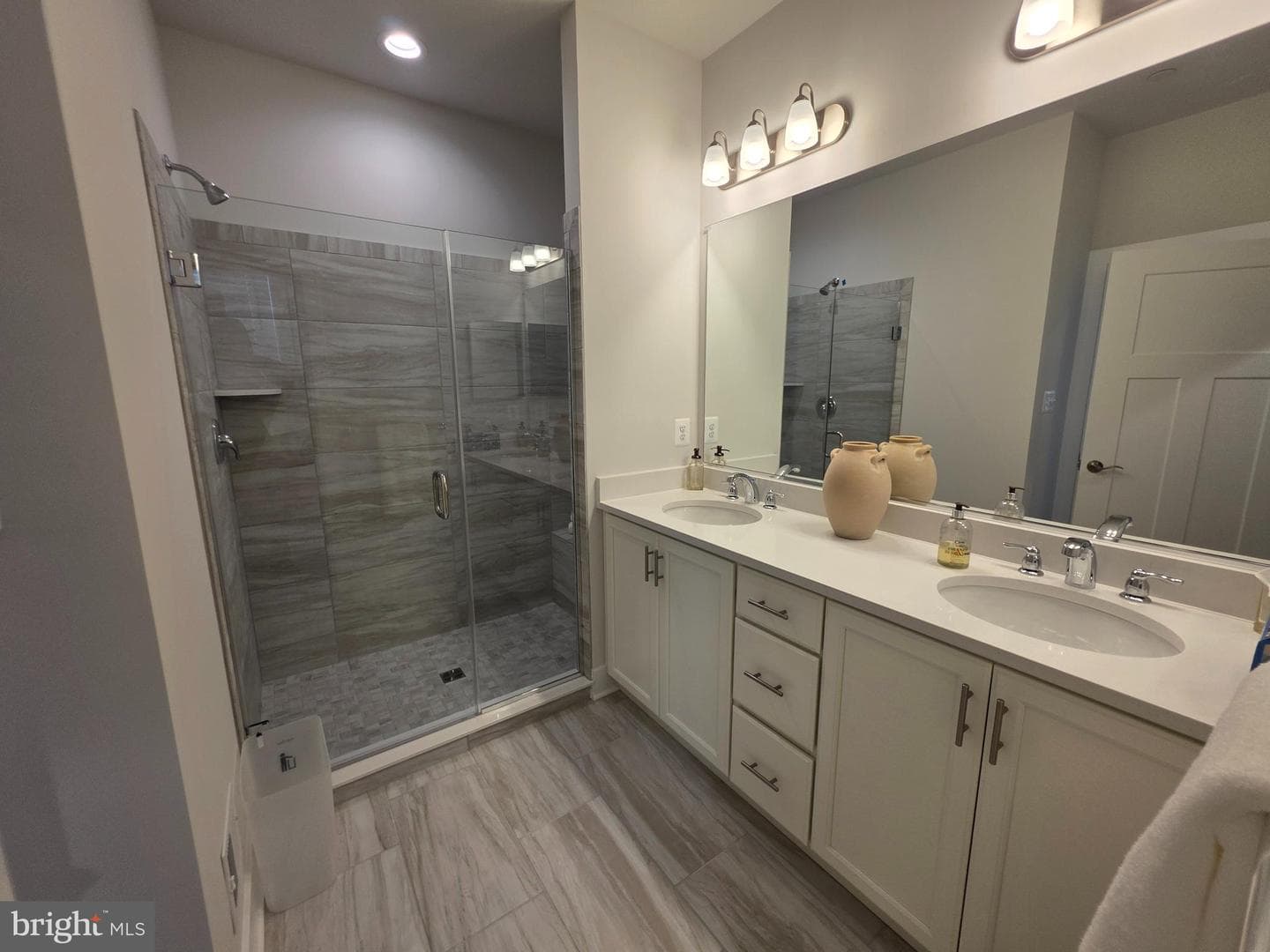 500 Halma Ct photo 23