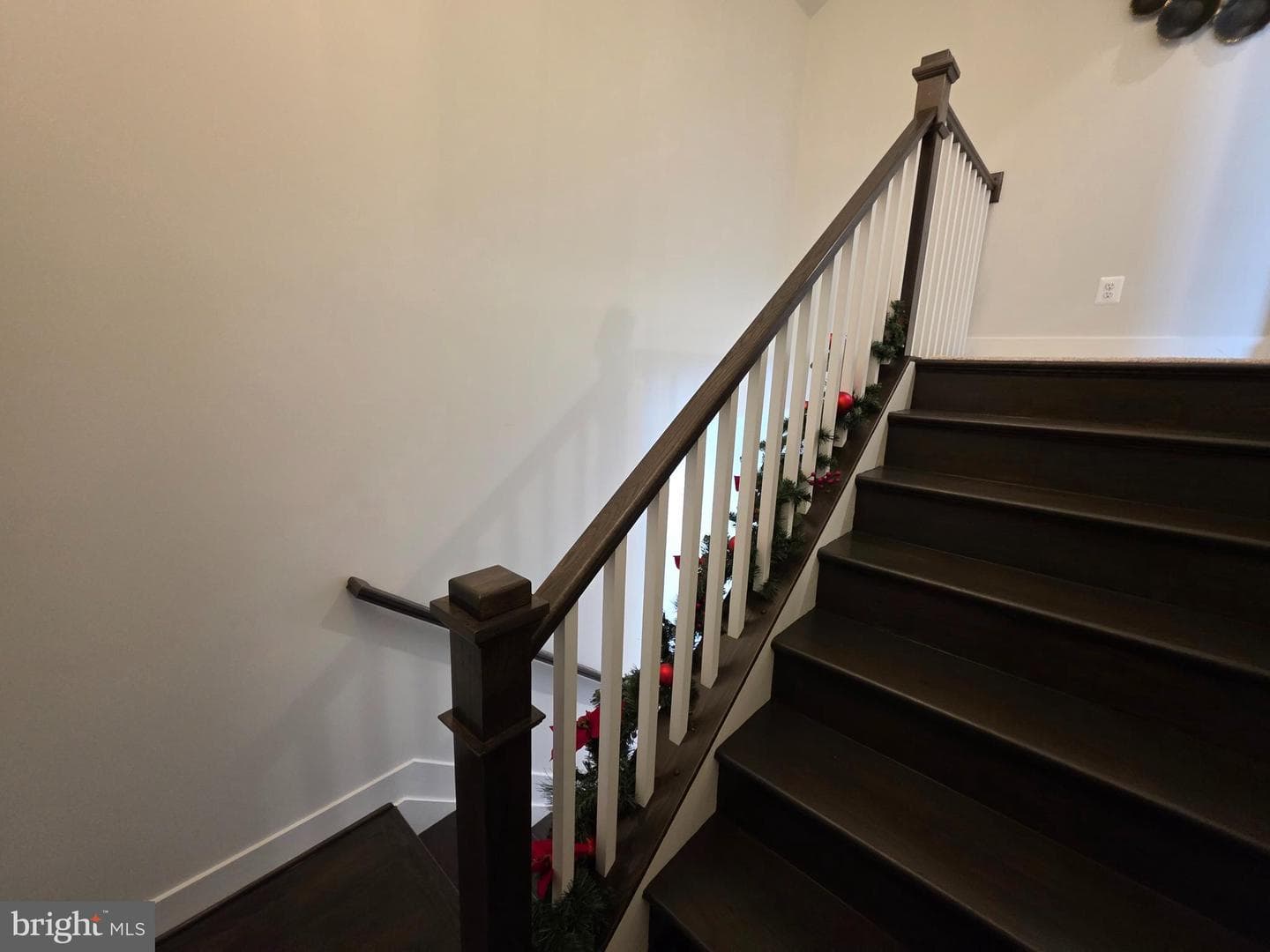 500 Halma Ct photo 25