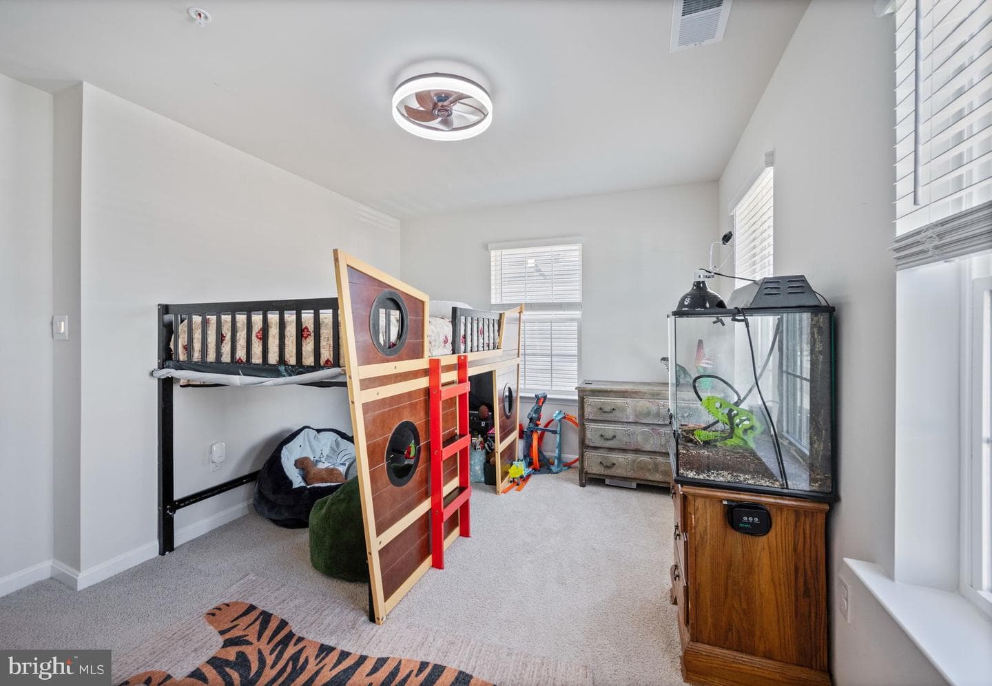 121 Correri St photo 30