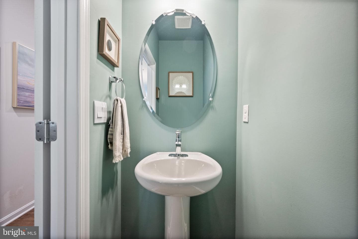 121 Correri St photo 4