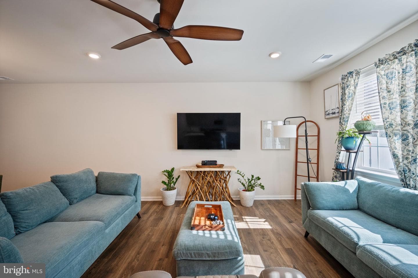 121 Correri St photo 6