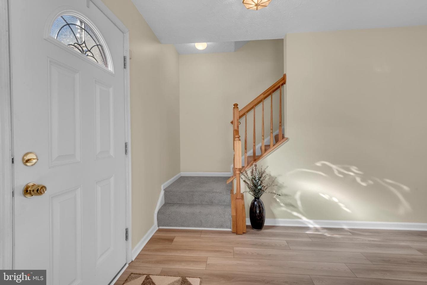 2961 Siwanoy Drive photo 4