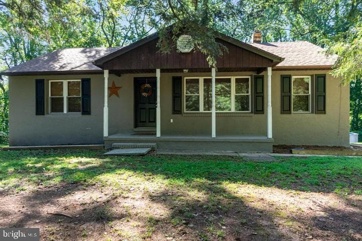 211 E Wheel Road photo 4