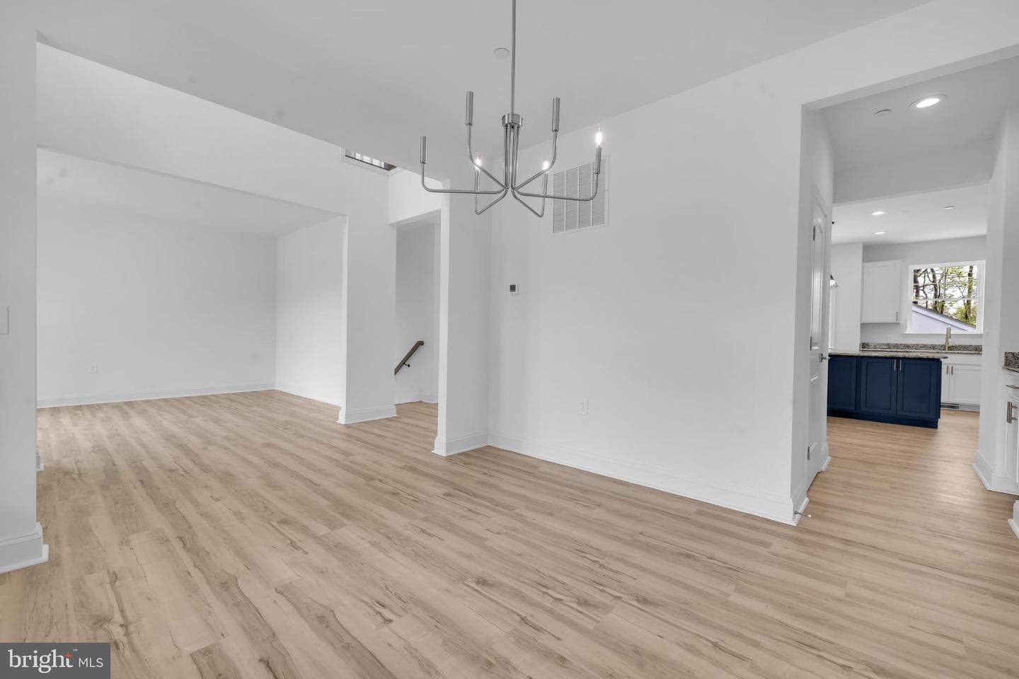 413 Trimble Road photo 12