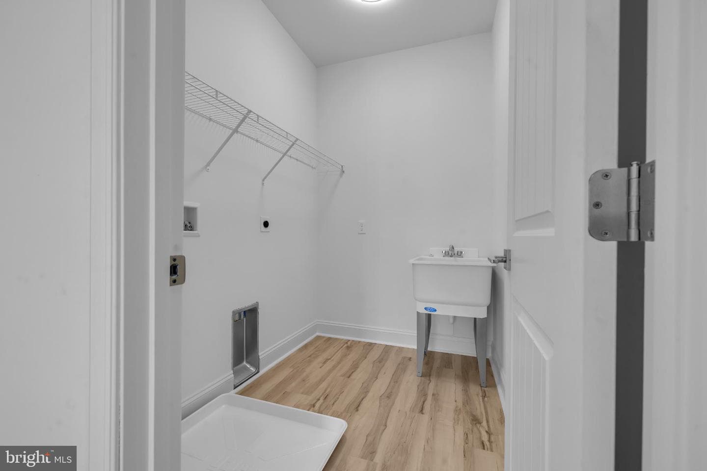413 Trimble Road photo 38