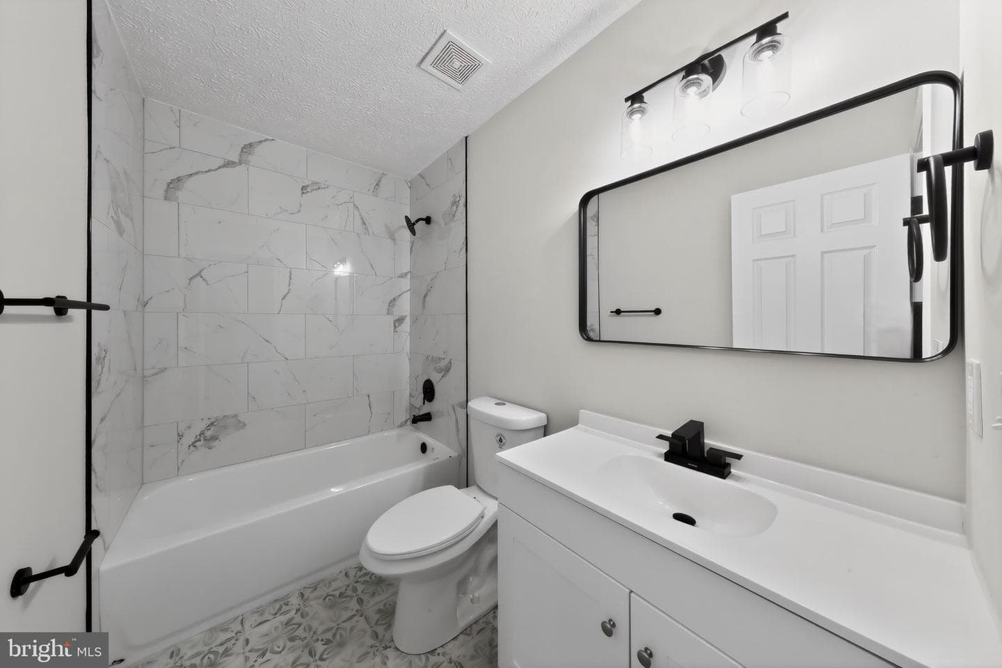 225 Heather Way photo 19