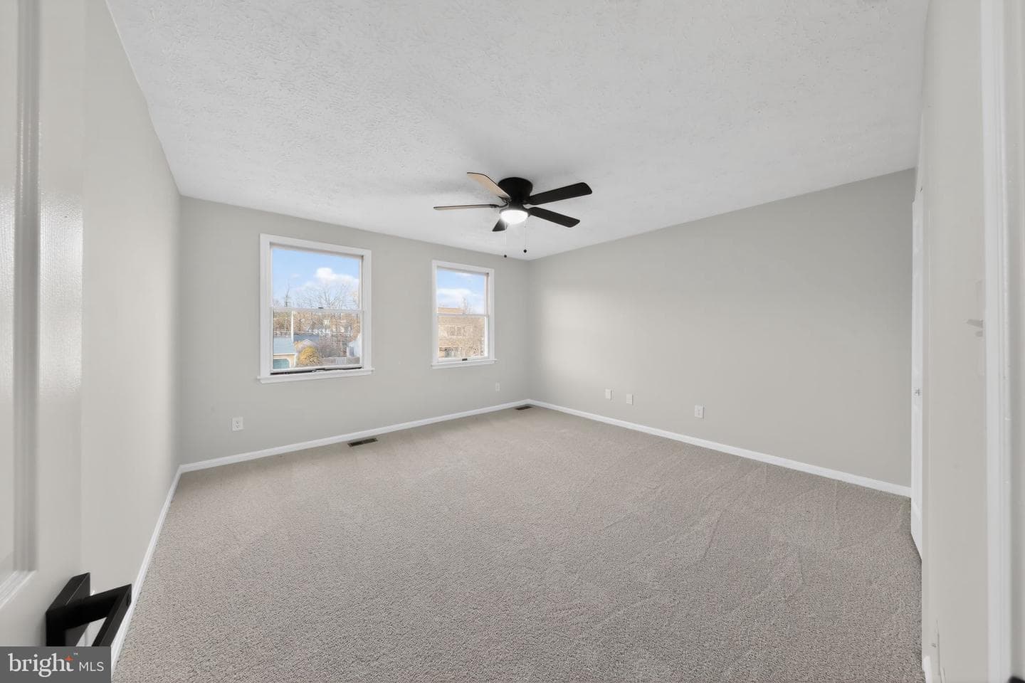 225 Heather Way photo 22