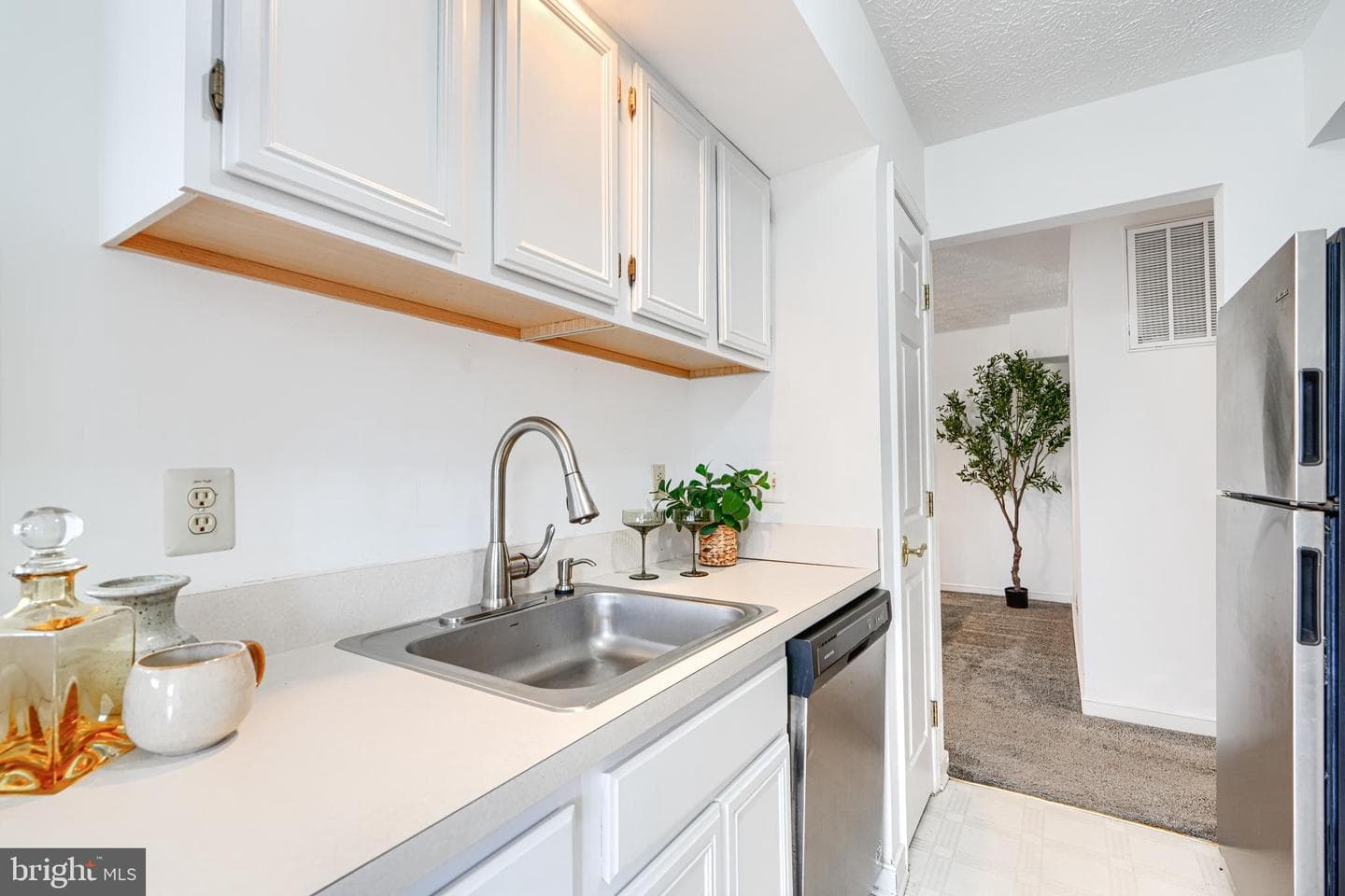 112 Gwen Drive #112-1k photo 14