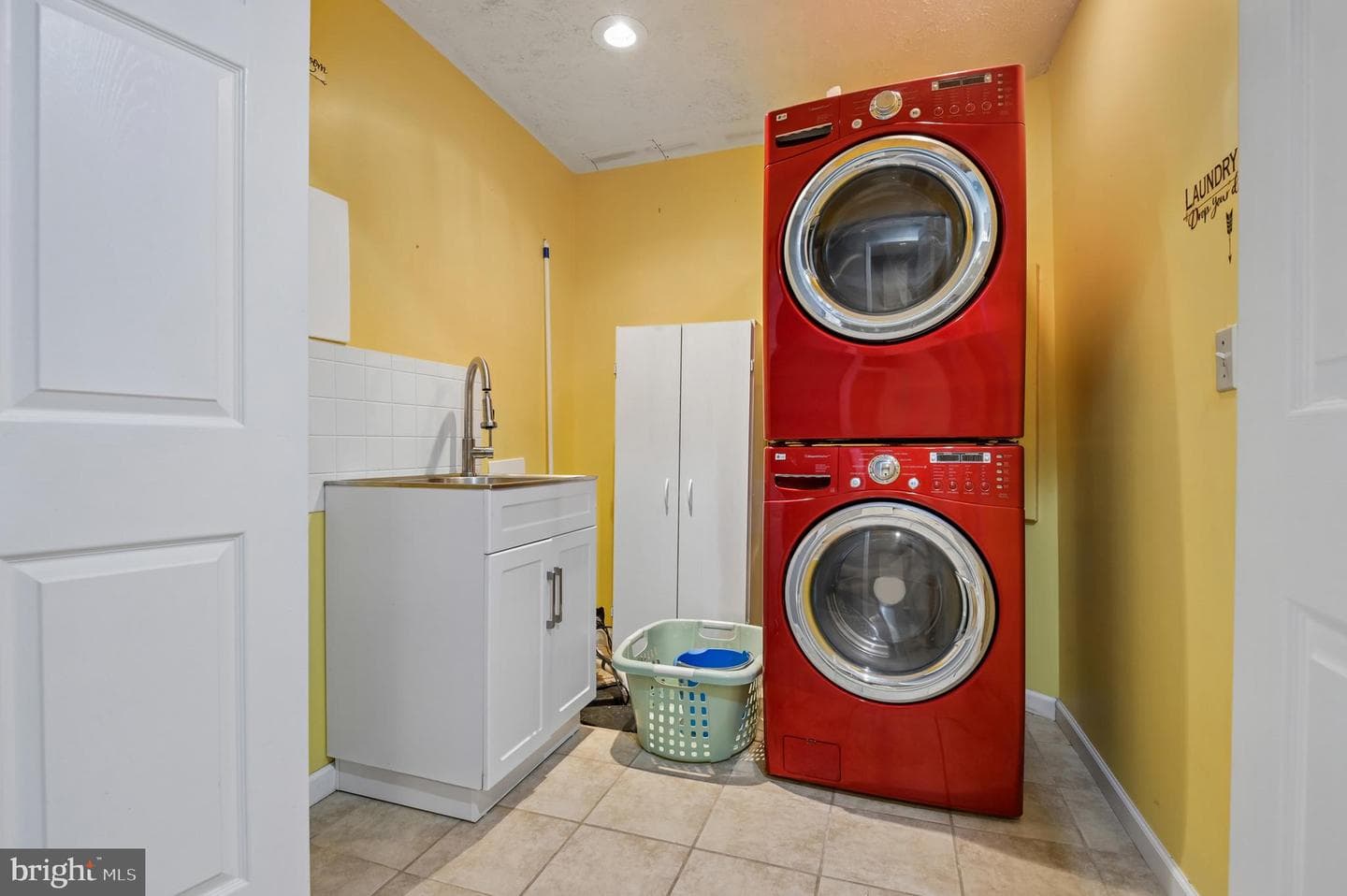 479 Manor Road photo 30