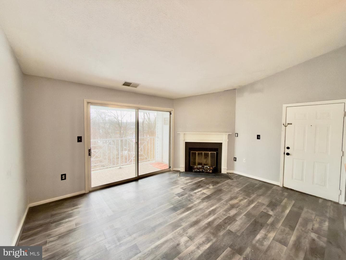 1210 Mist Wood Court #302 photo 3