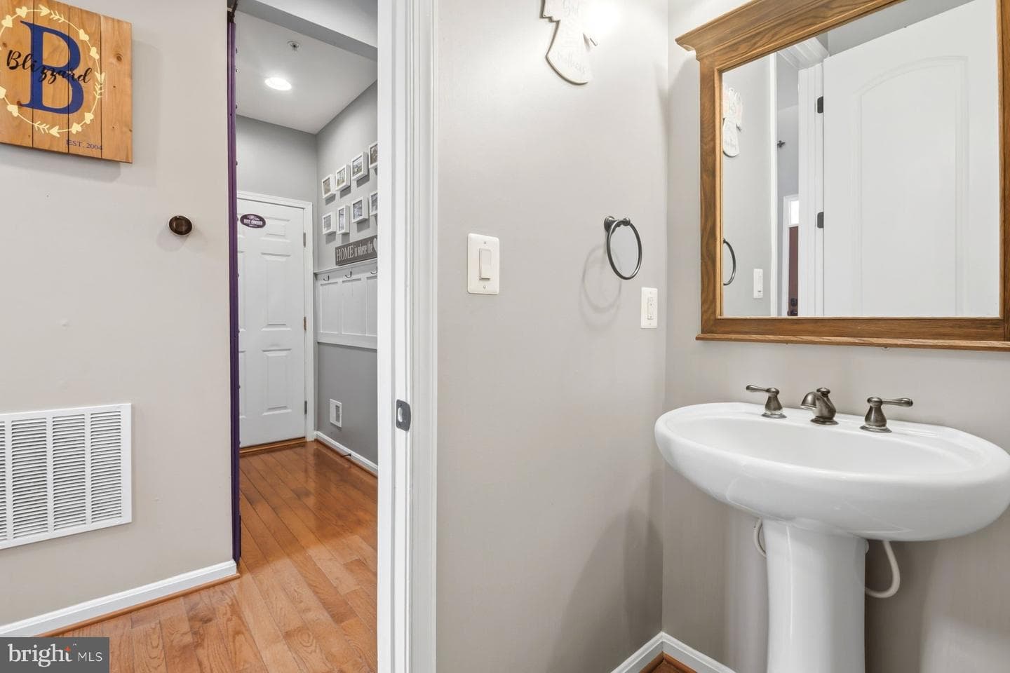 1372 Scoflo Court photo 9
