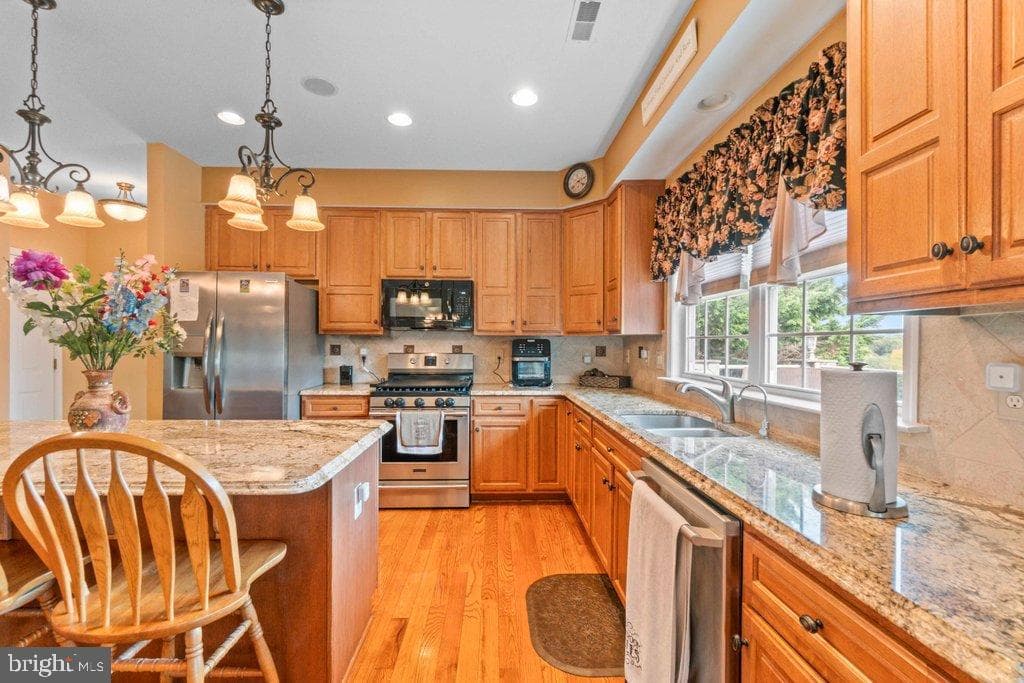 2433 Maxa Meadows Lane photo 24