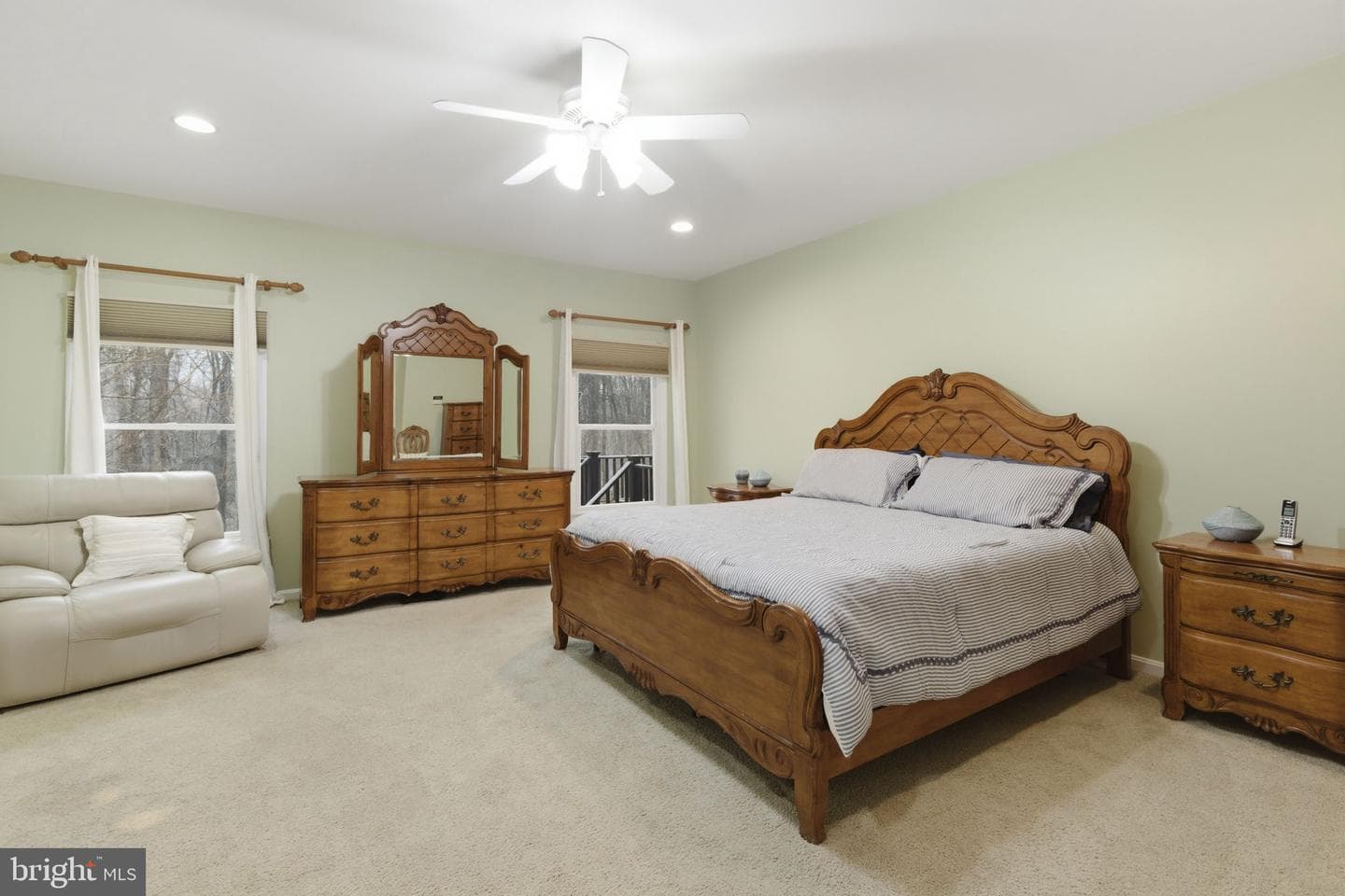 922 Sidehill Drive photo 21
