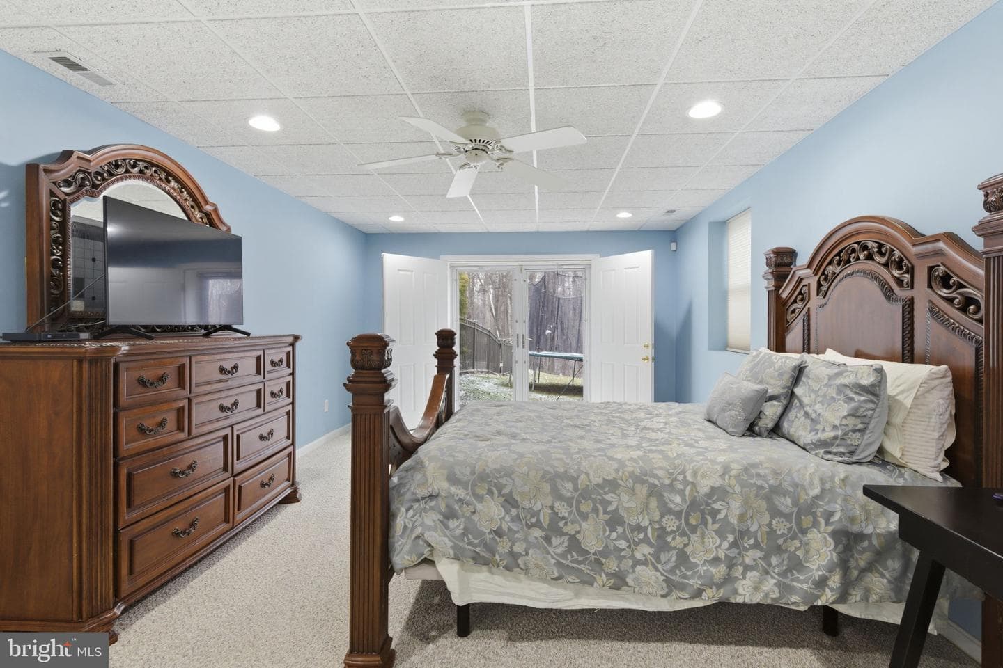 922 Sidehill Drive photo 44