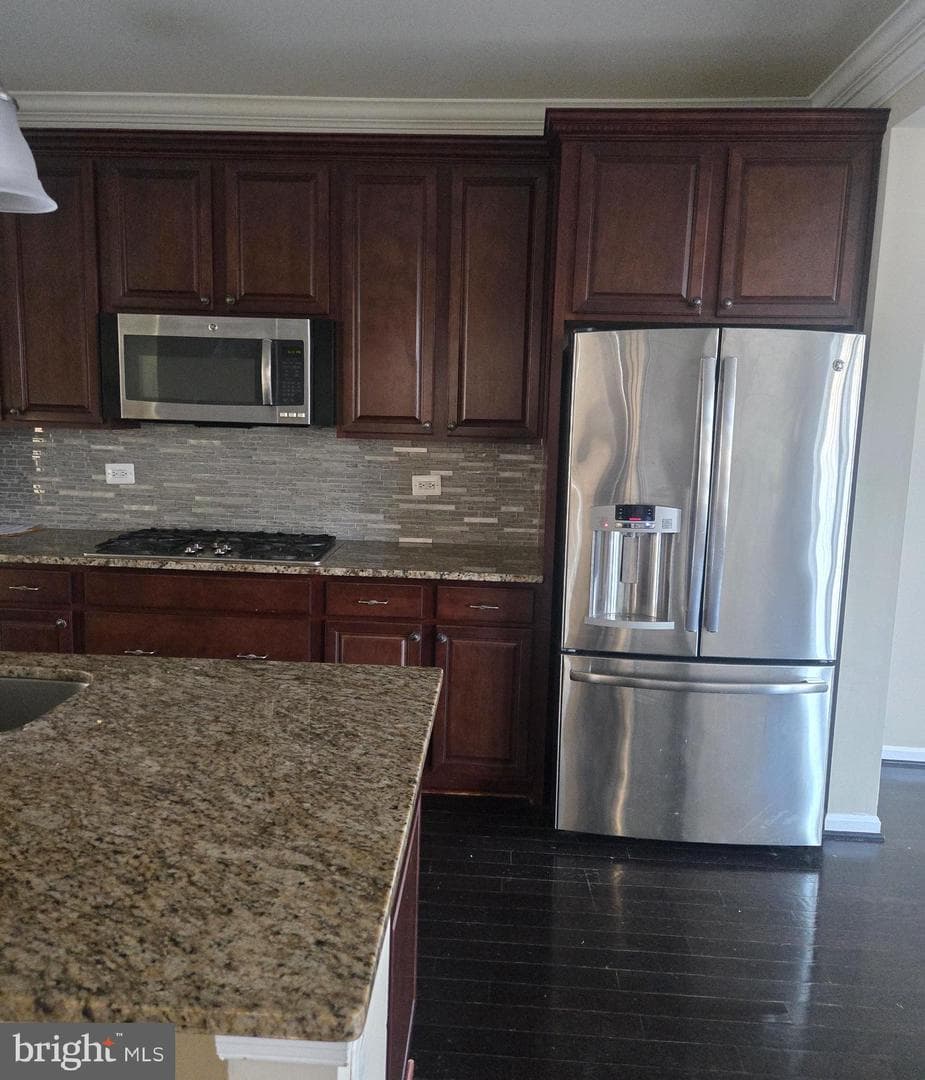 1652 Livingston Drive photo 10