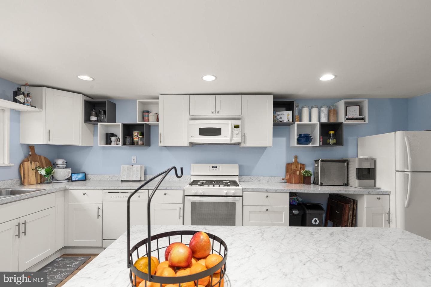 732 Green Street photo 10