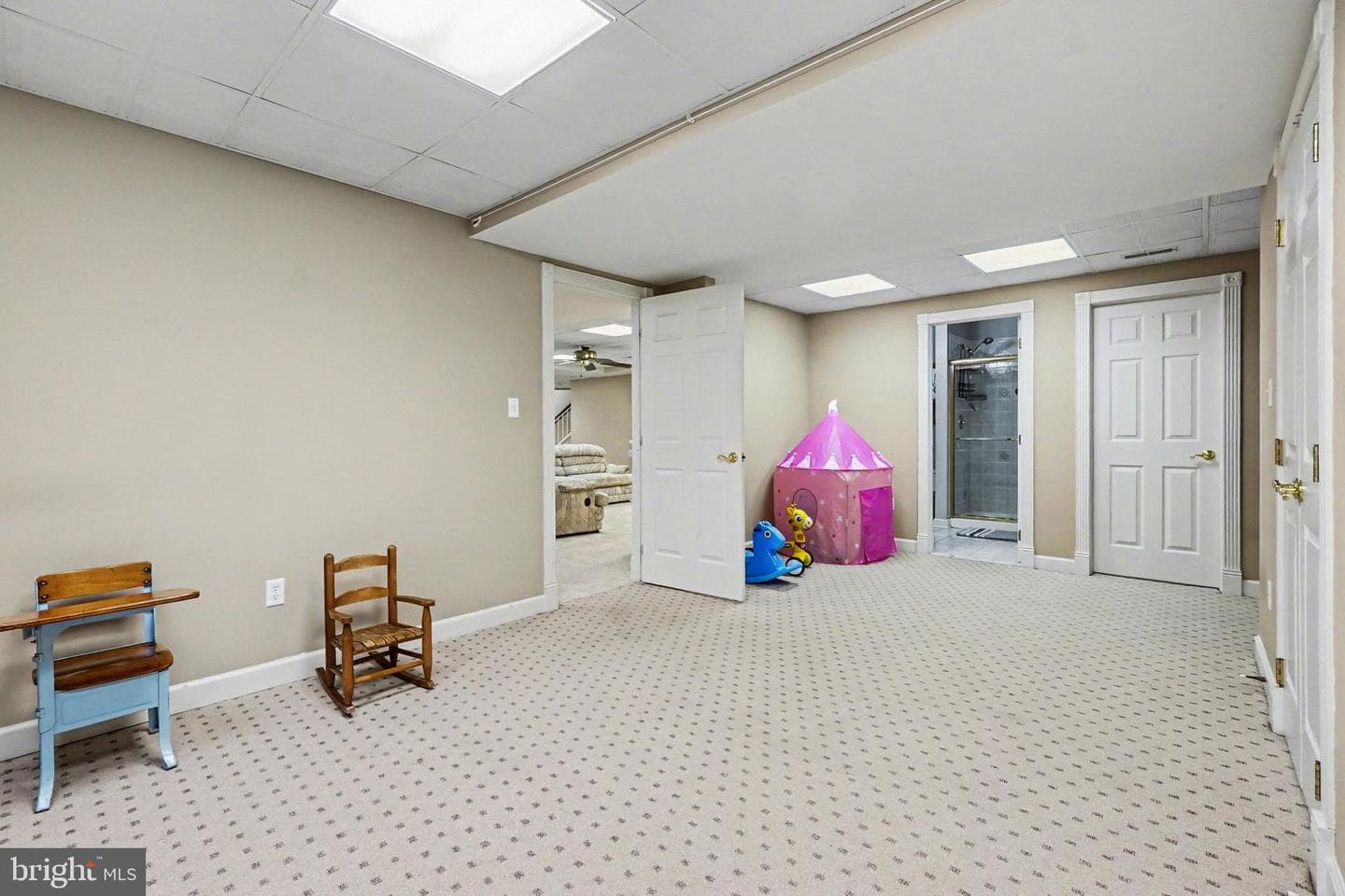 2309 Kings Arms Drive photo 68