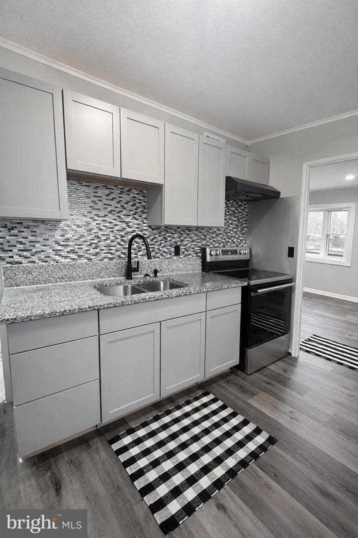 687 Plater Street photo 10