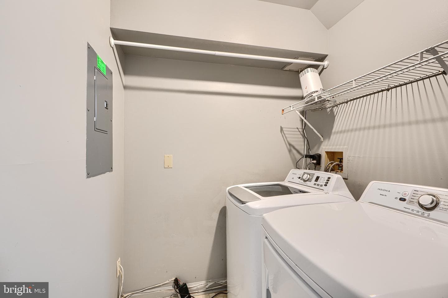1204 Athens Court photo 37
