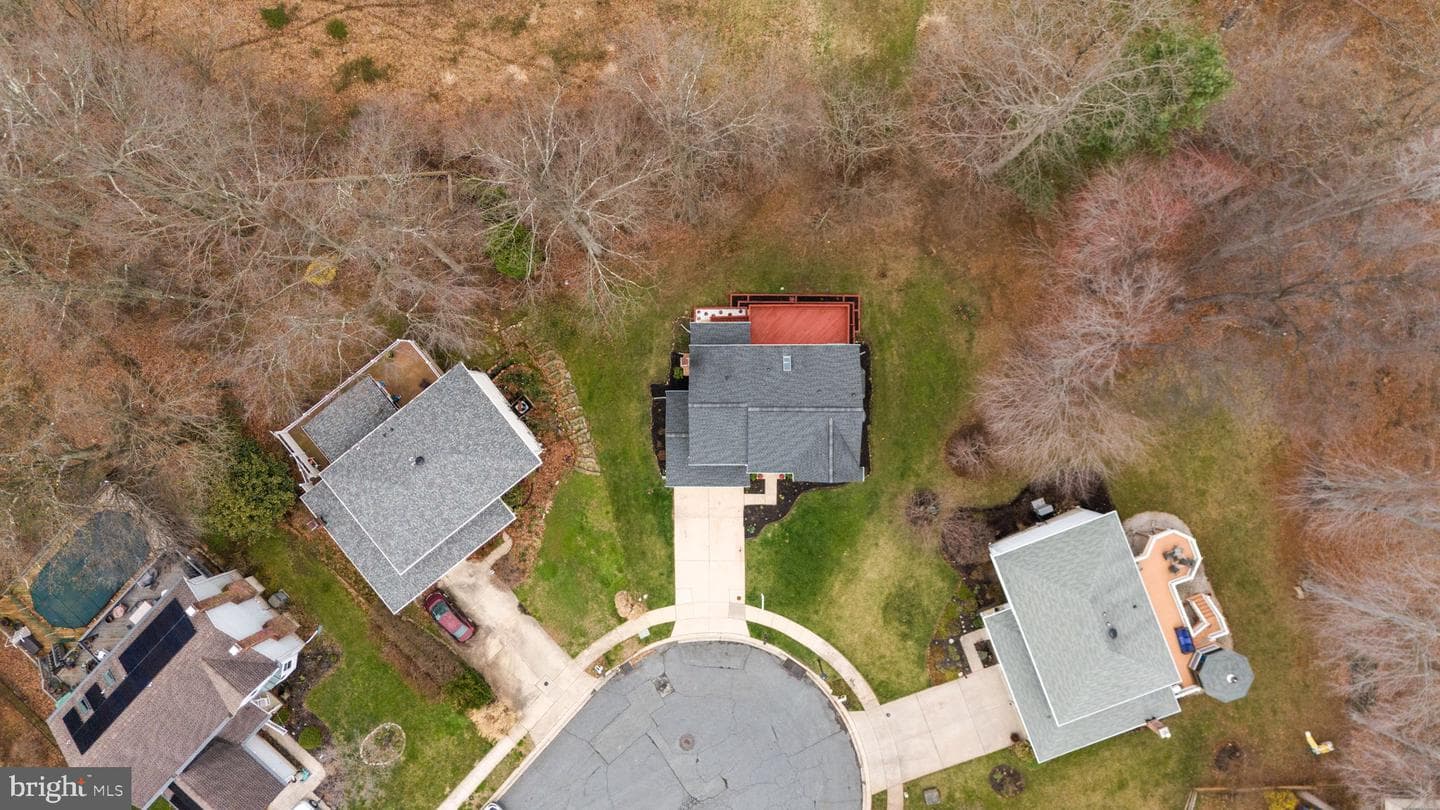 822 Lancaster Drive photo 51