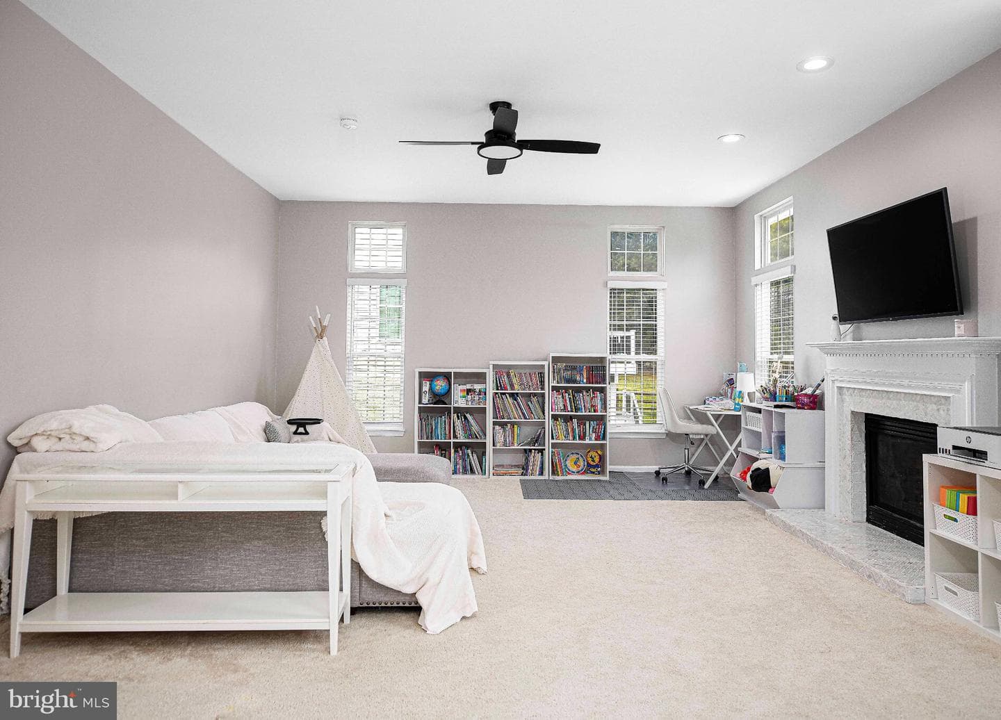 508 Woodring Drive photo 17