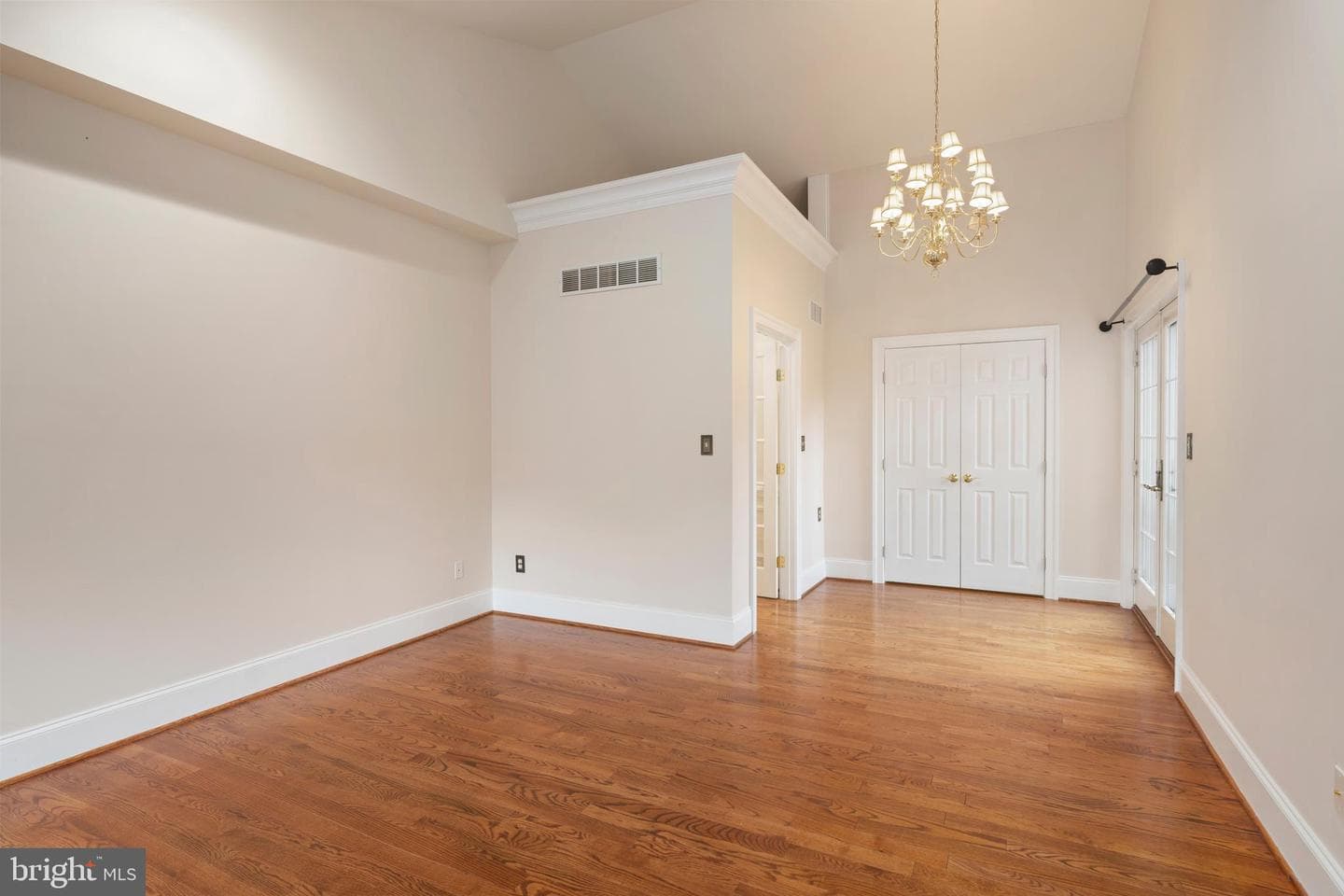 1410 Falls Crest Drive photo 23