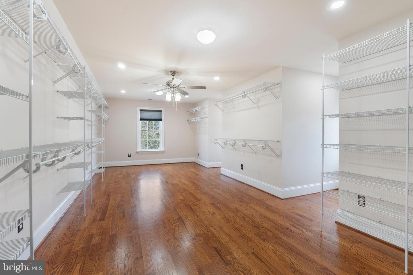 1410 Falls Crest Drive photo 30