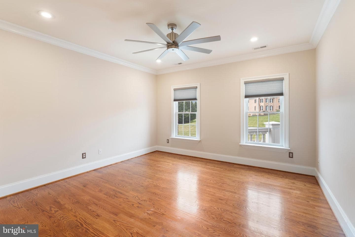 1410 Falls Crest Drive photo 37