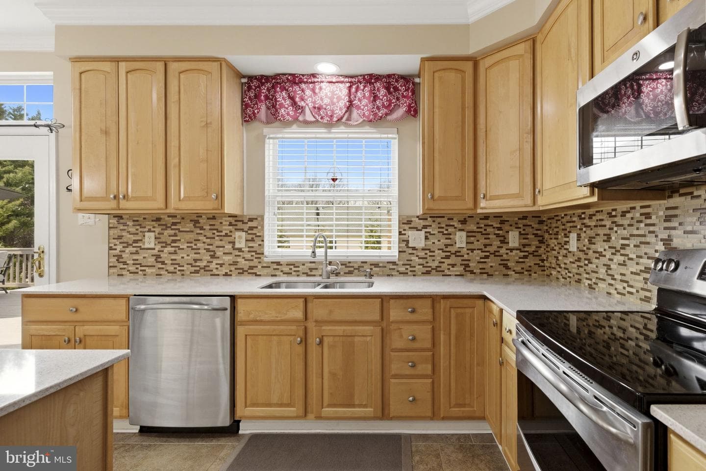 2204 Autumn Glow Court photo 10
