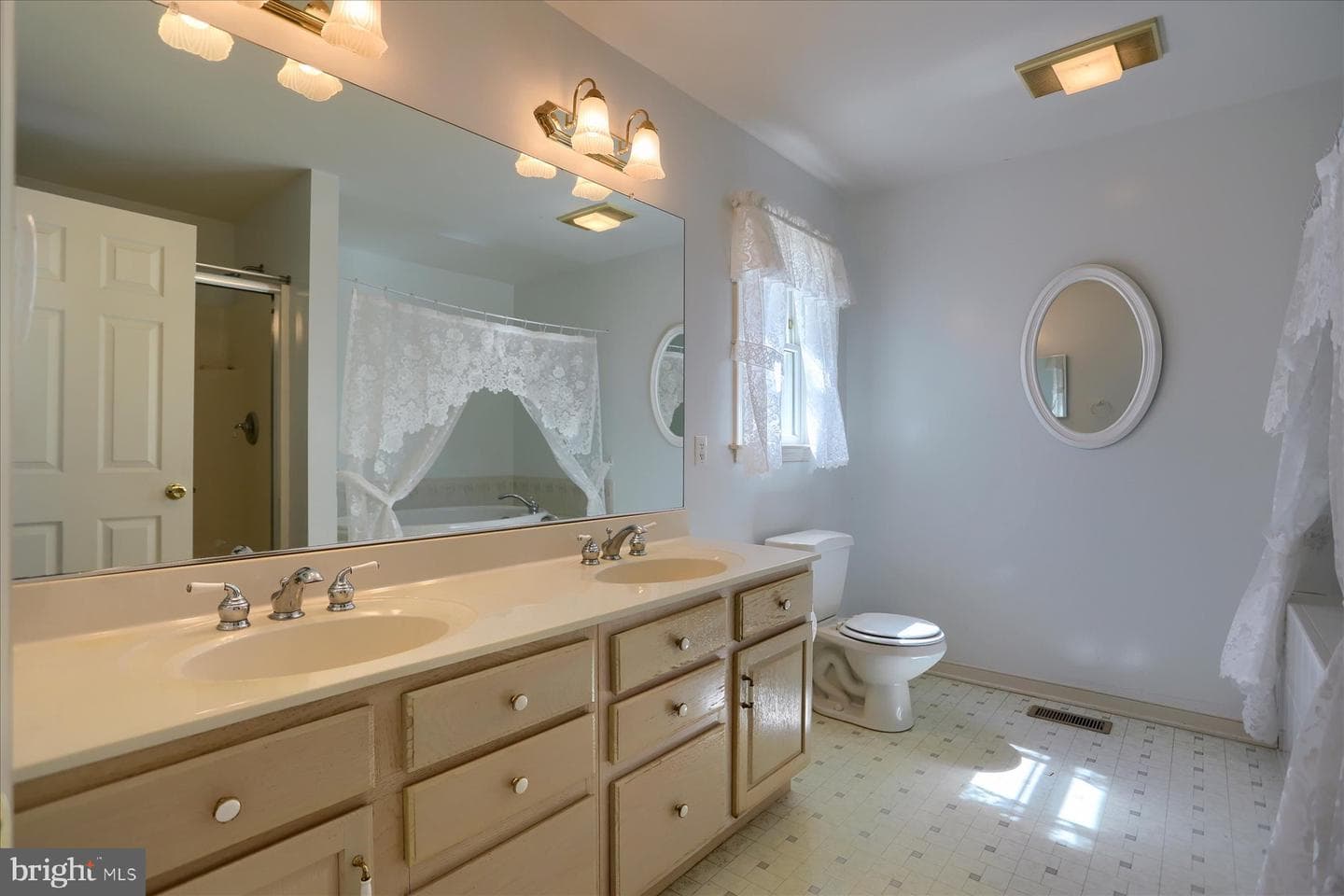 3006 Charles Street photo 27