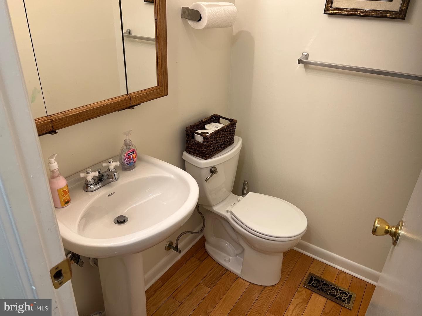 614 Camelot Drive photo 34
