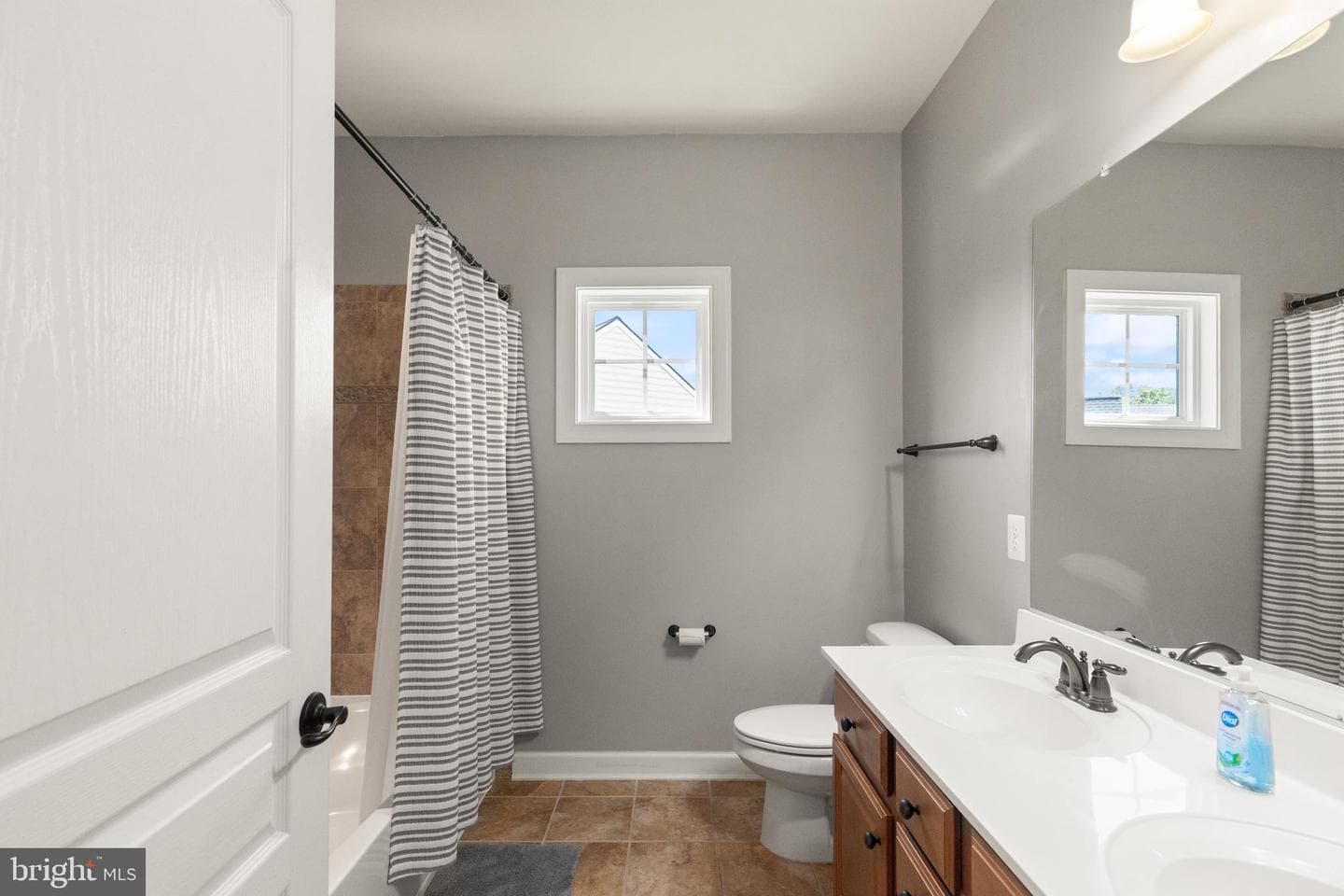 702 Monarchos Drive photo 35