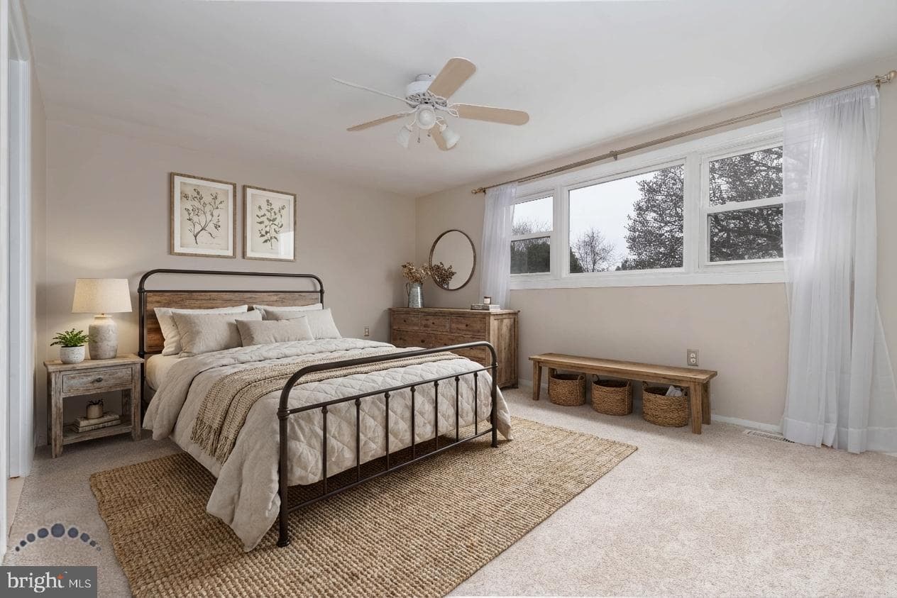 688 Shore photo 28