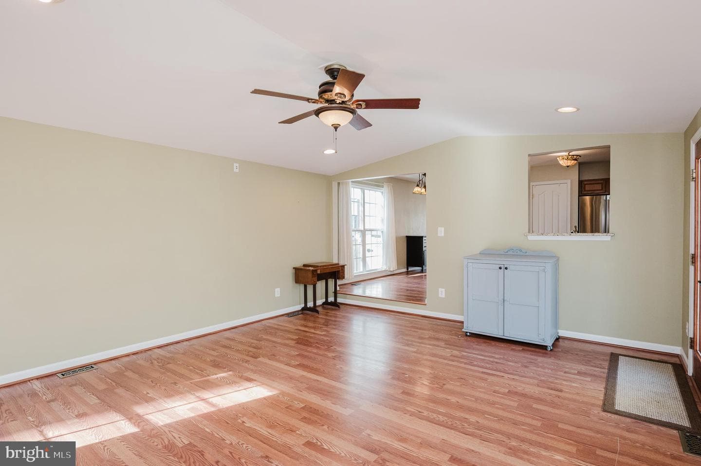 1114 E Viking Court photo 18