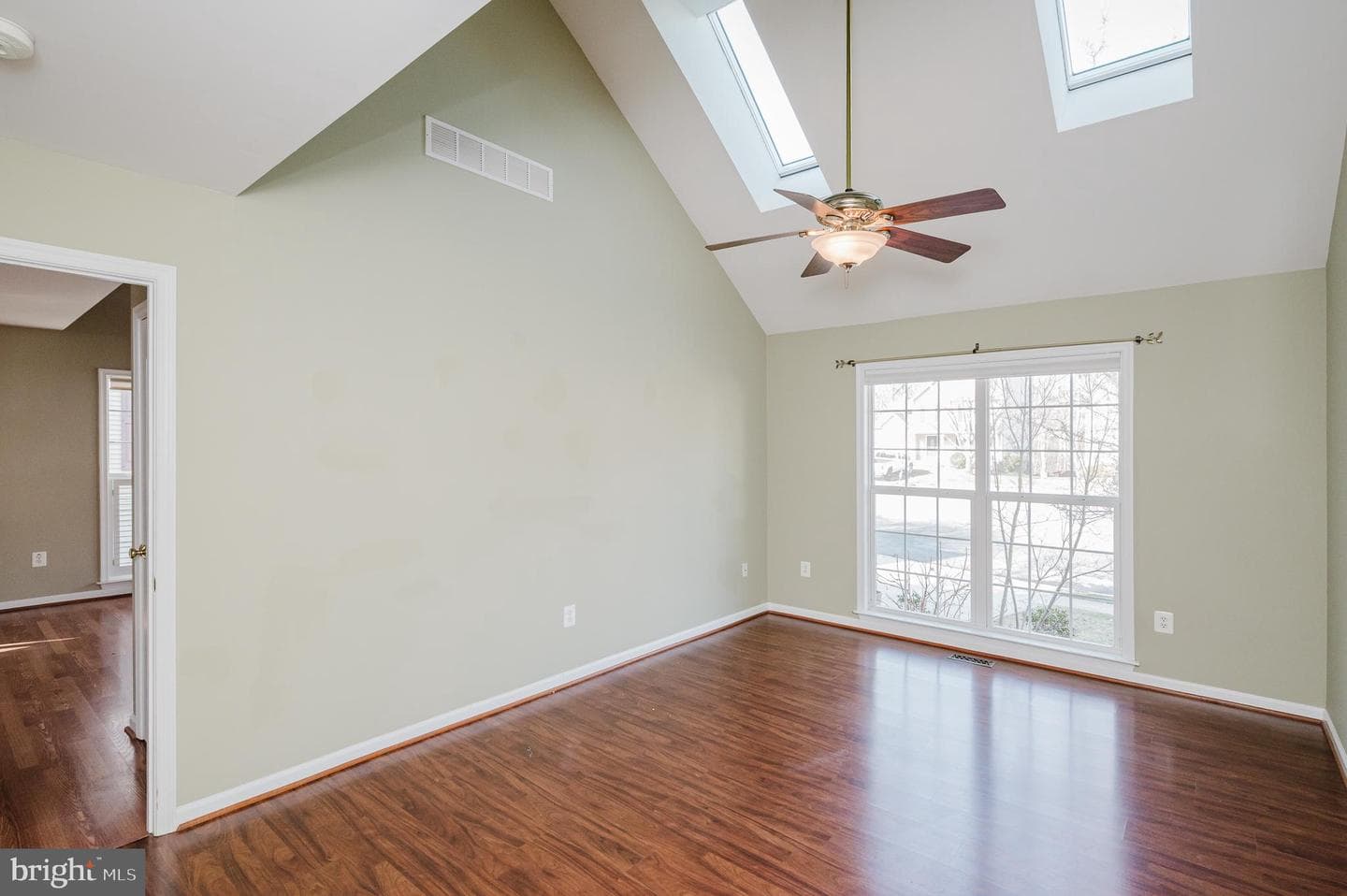1114 E Viking Court photo 21