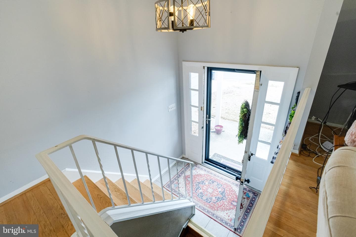 520 Woodbury Way photo 4