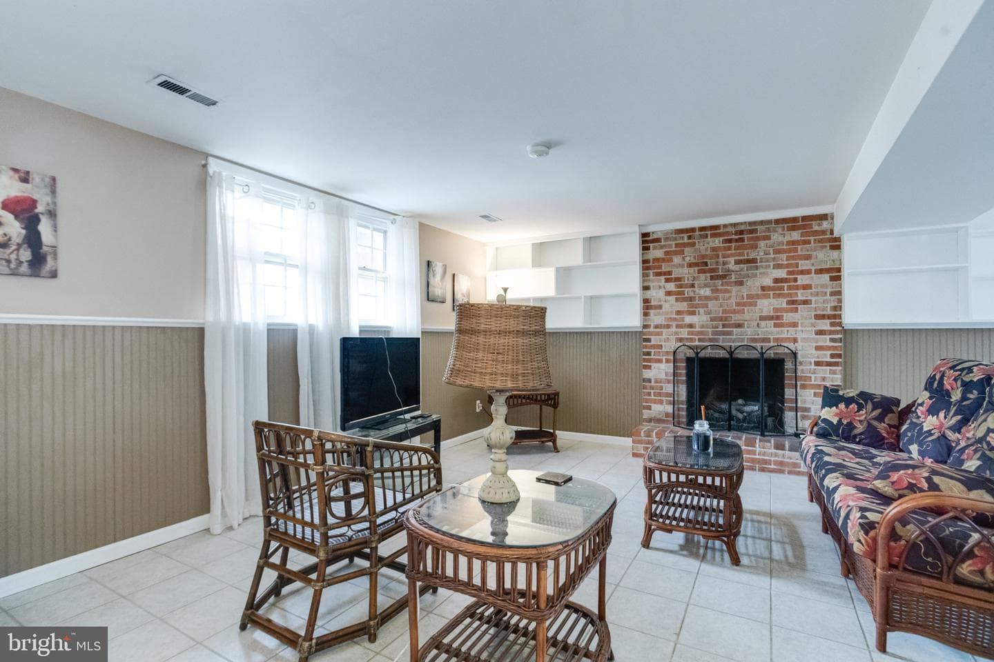 520 Woodbury Way photo 46