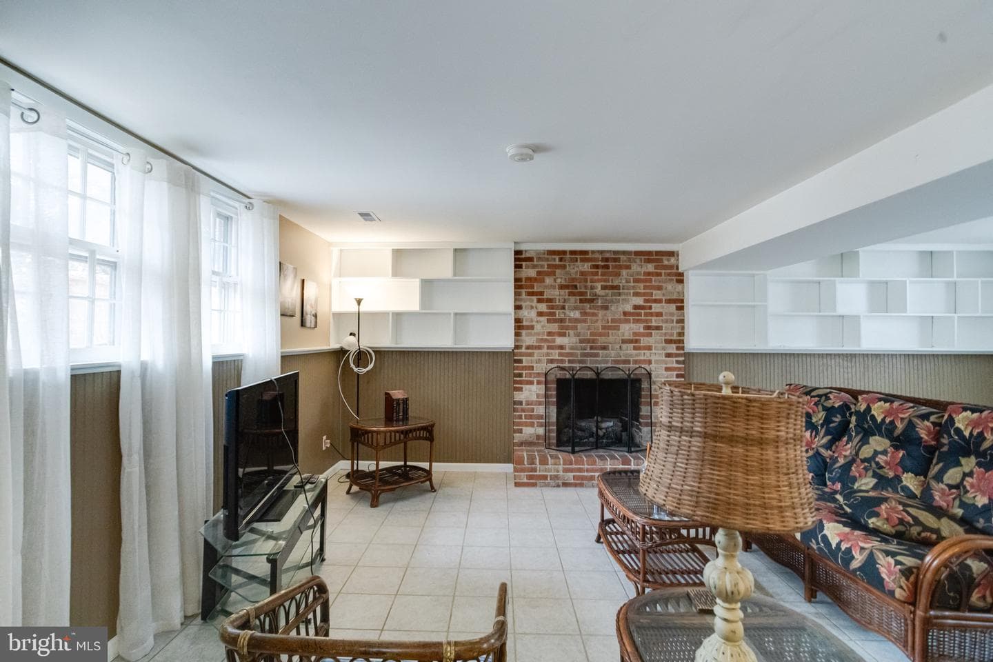 520 Woodbury Way photo 47