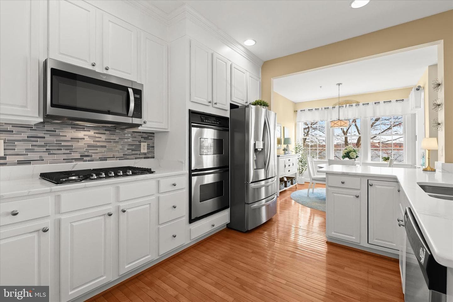 904 W Baker Avenue photo 38