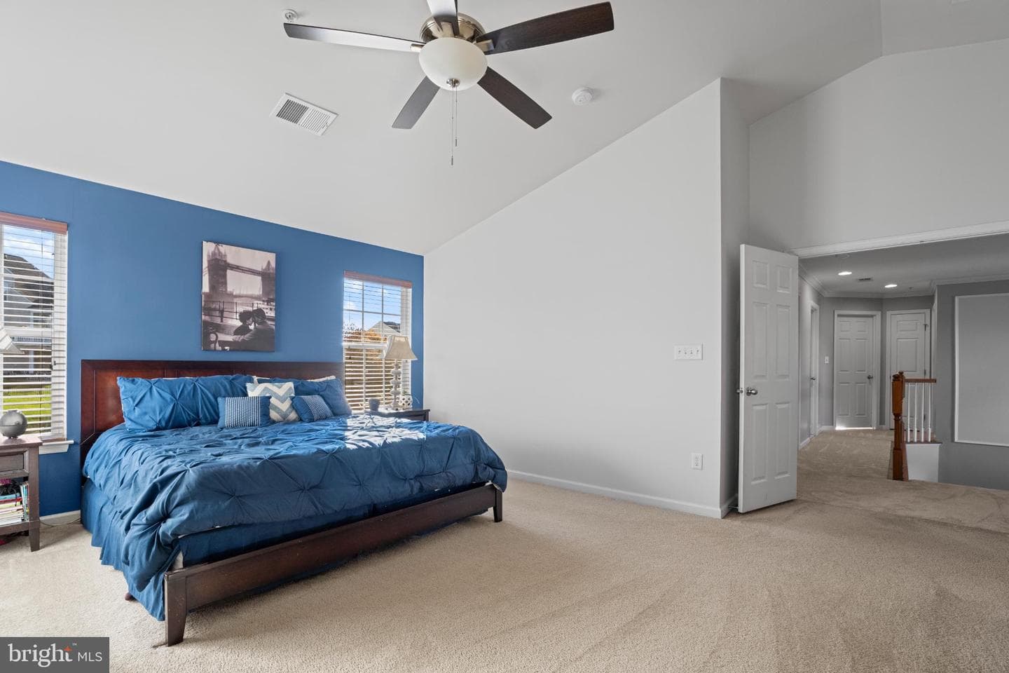 743 Monarchos photo 25
