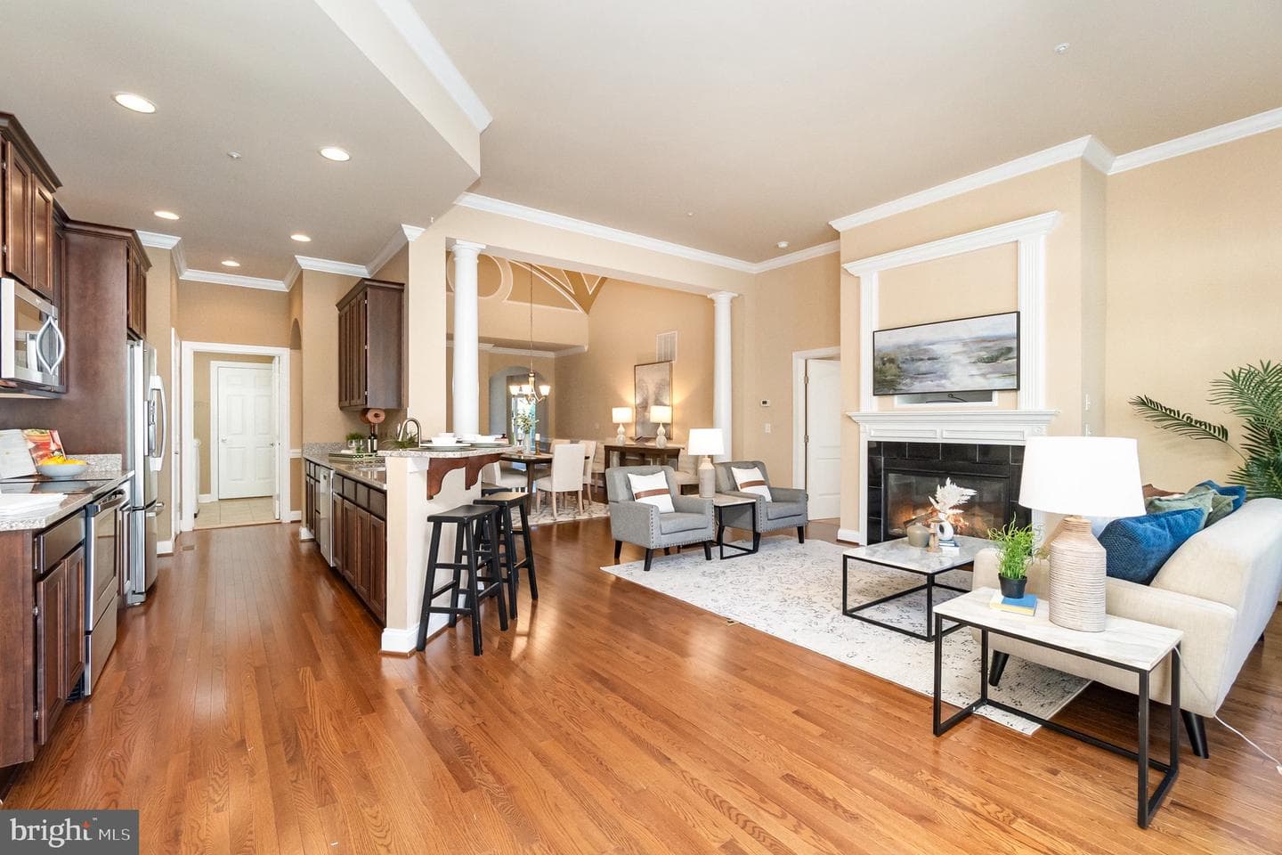221 War Admiral Way photo 10