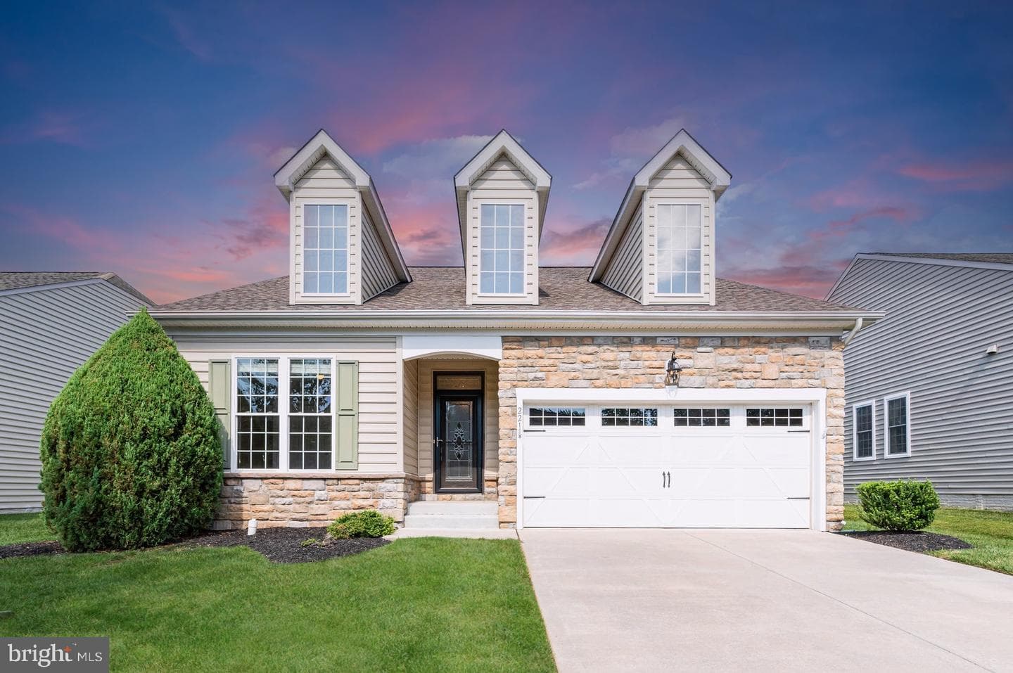 221 War Admiral Way photo 2