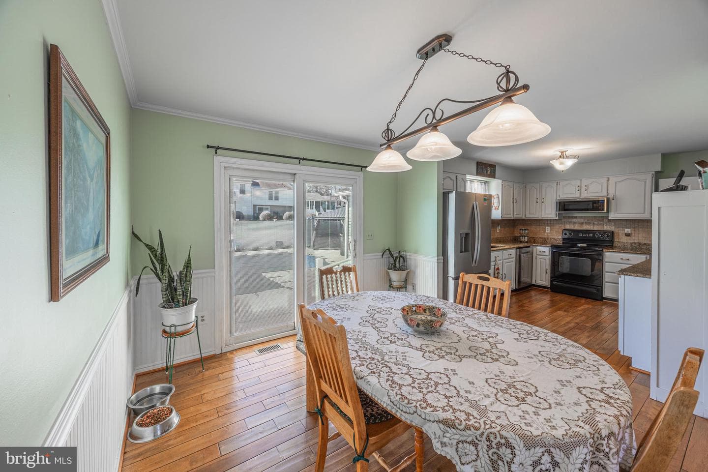 716 Paradise Road photo 40