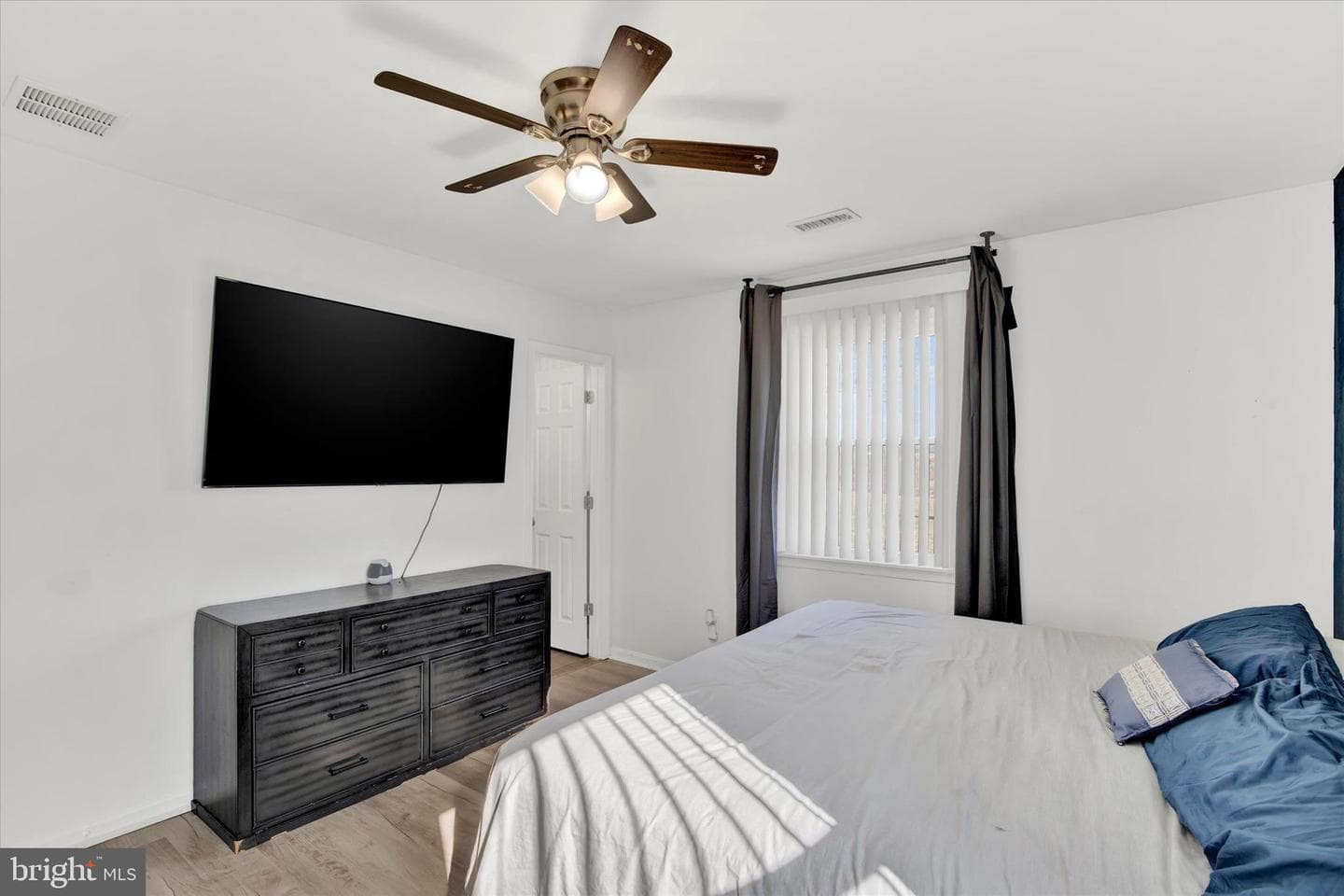 2015 S Fountain Green Road photo 17